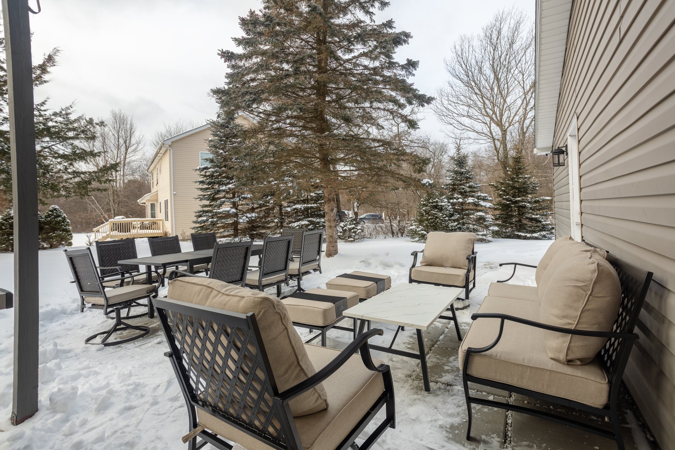 Aurora Abodes property photo 6