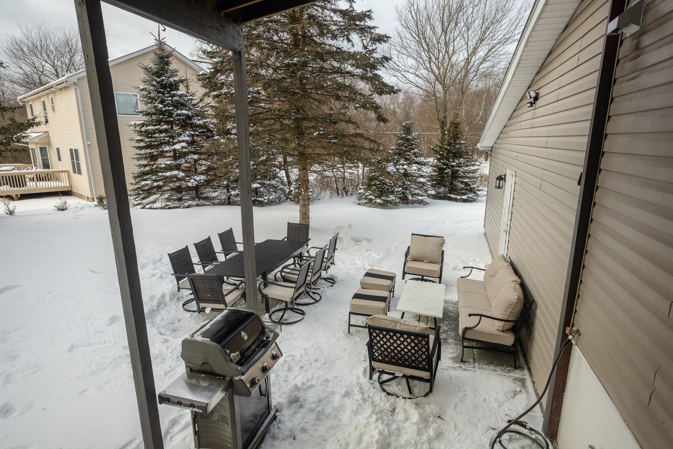 Aurora Abodes property photo 7